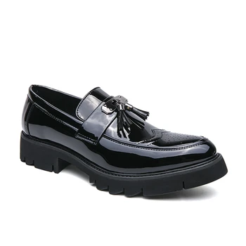 Človek Tassel Loafers Dnevno Moda Slip-on Usnje Črna Obleka Barva Poroko Krog Toe Stranka Priložnostne čevlji